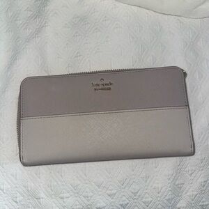 Kate Spade Two-Tone Wallet in Gray and Cream